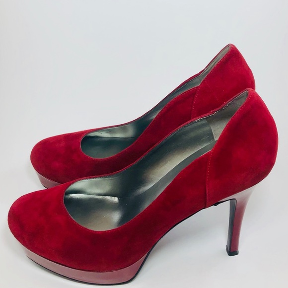 Shoes - Picture 4 of 4